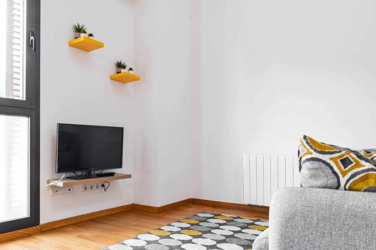 Loft Besalu Alojamiento Centrico Y Acogedor Екстер'єр фото